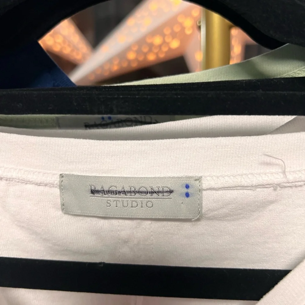 Free People Ragabond Studios Salty Shasta Tee in Vintage White NWOT - Picture 8 of 10